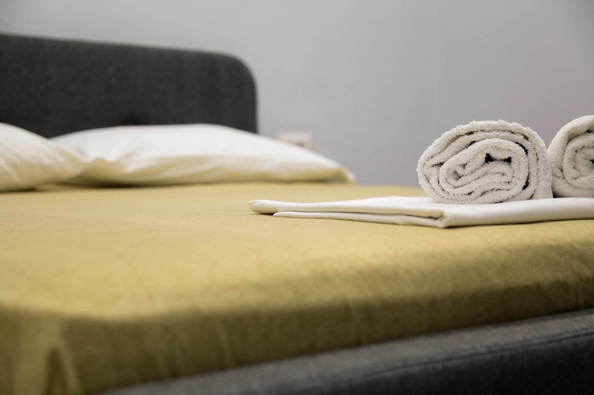 Be Solei Studio Apartments Sol 2 Tirana Buitenkant foto
